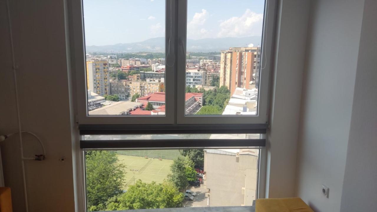 Sky View Luxury Center Skopje Apartments Exteriör bild