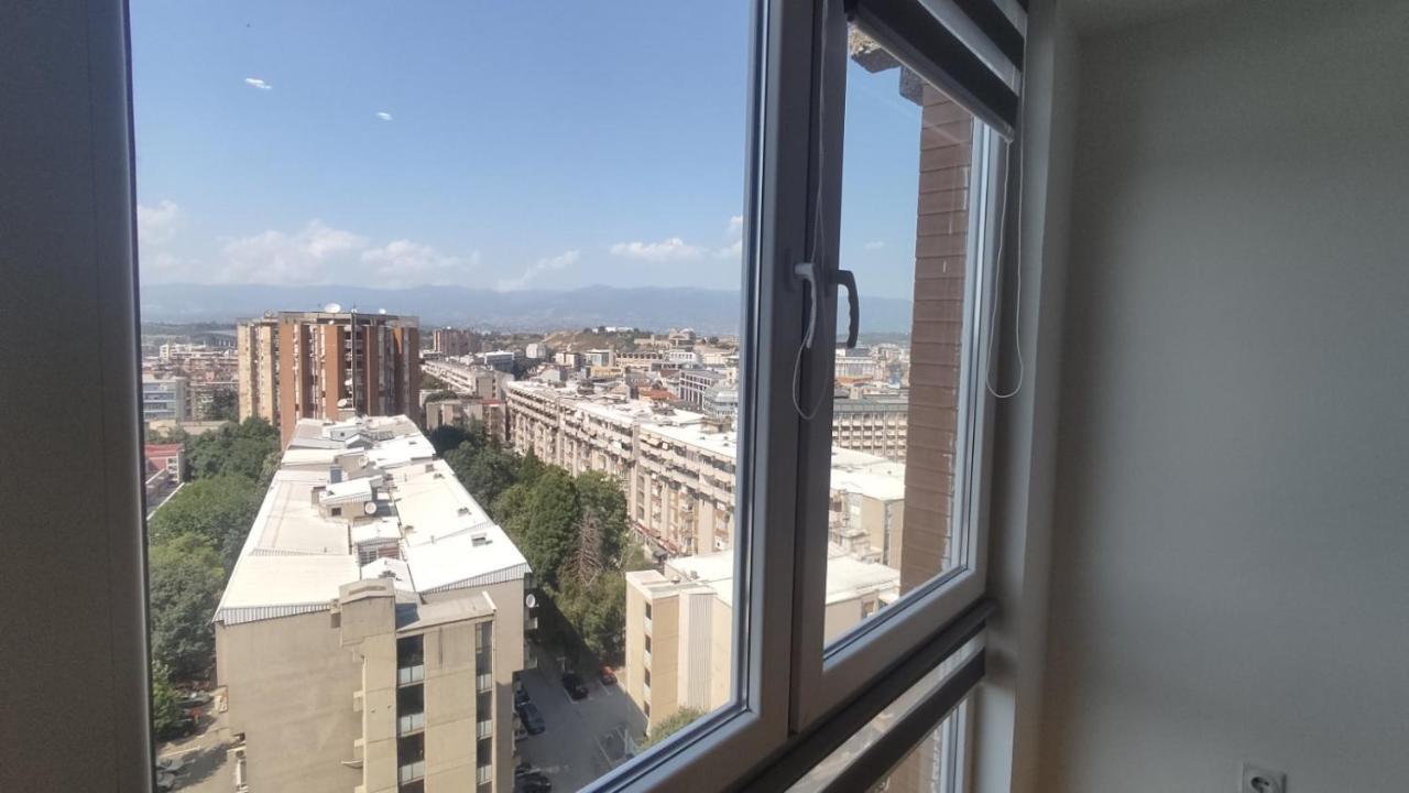 Sky View Luxury Center Skopje Apartments Exteriör bild
