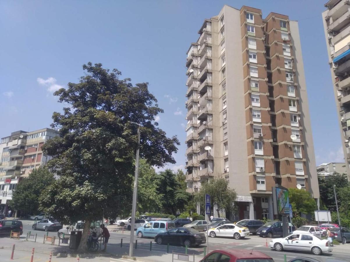 Sky View Luxury Center Skopje Apartments Exteriör bild